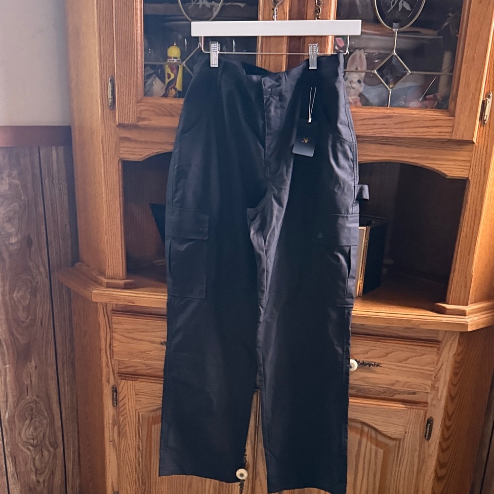 Men's Black Cargo Pants brand new NV Felix large with tags